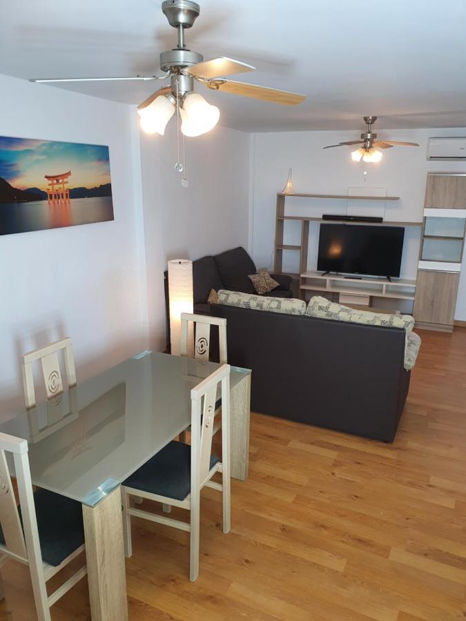 1F, Aire Acondic, 80M2, 2 Dormitorios, 4 Huespedes, Wifi Gratis La Línea de la Concepción Exterior foto